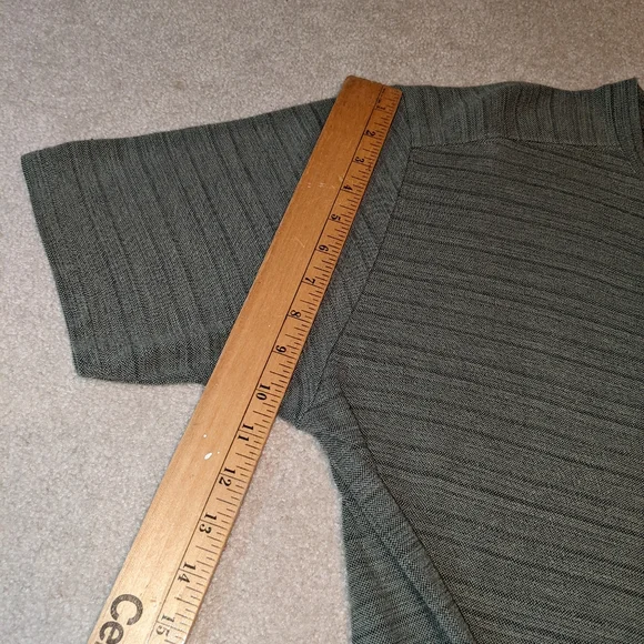 Claiborne Men's t-shirt - Picture 8 of 15